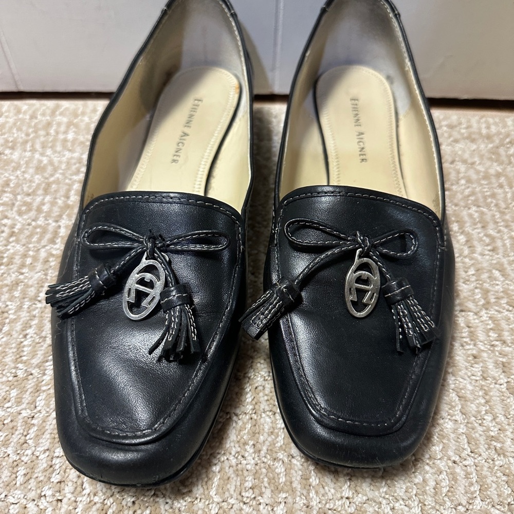 Etienne Aigner Black Leather Flats Timeless Design